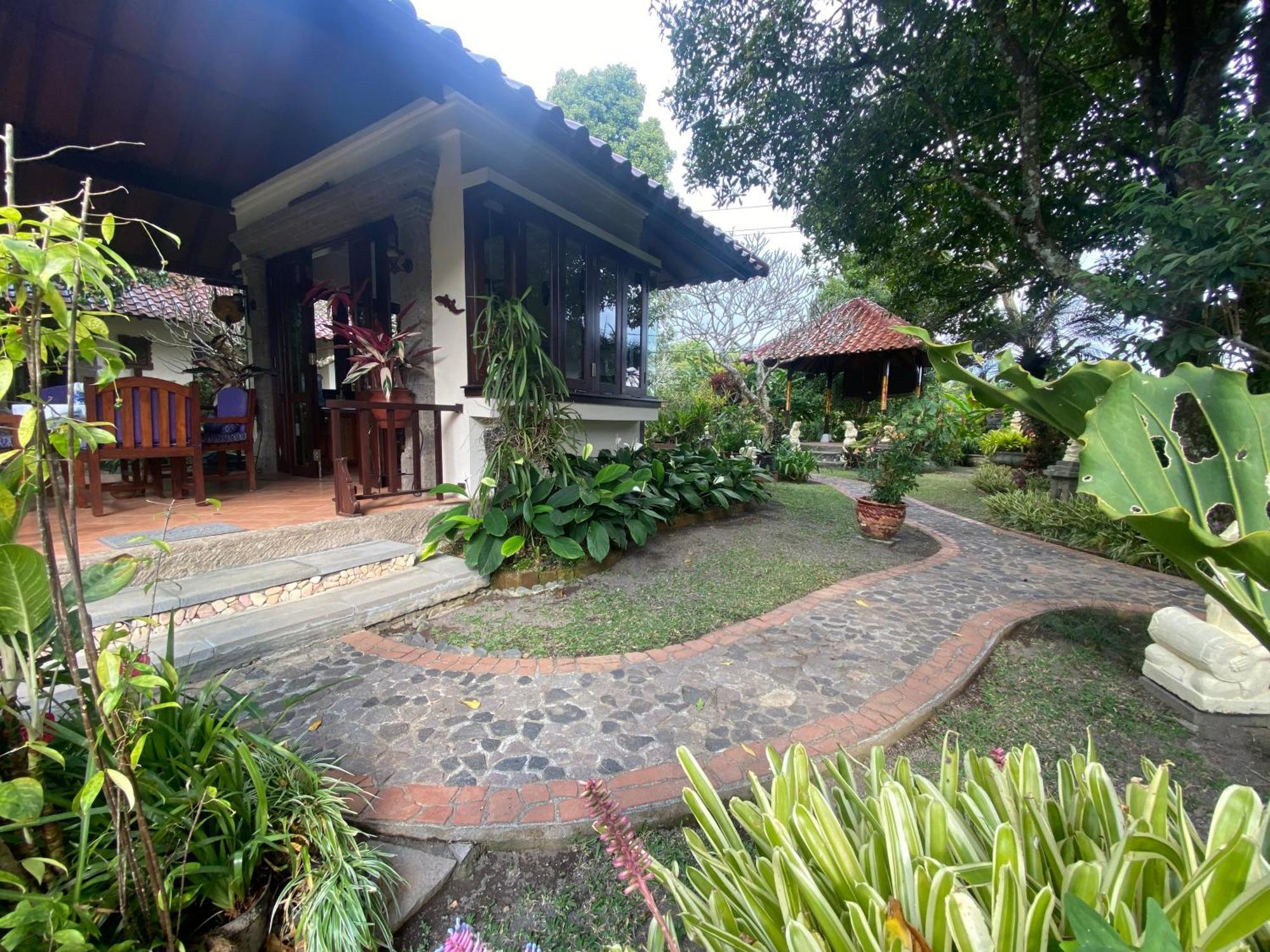 Bali Barn Village Munduk (Bali) Luaran gambar